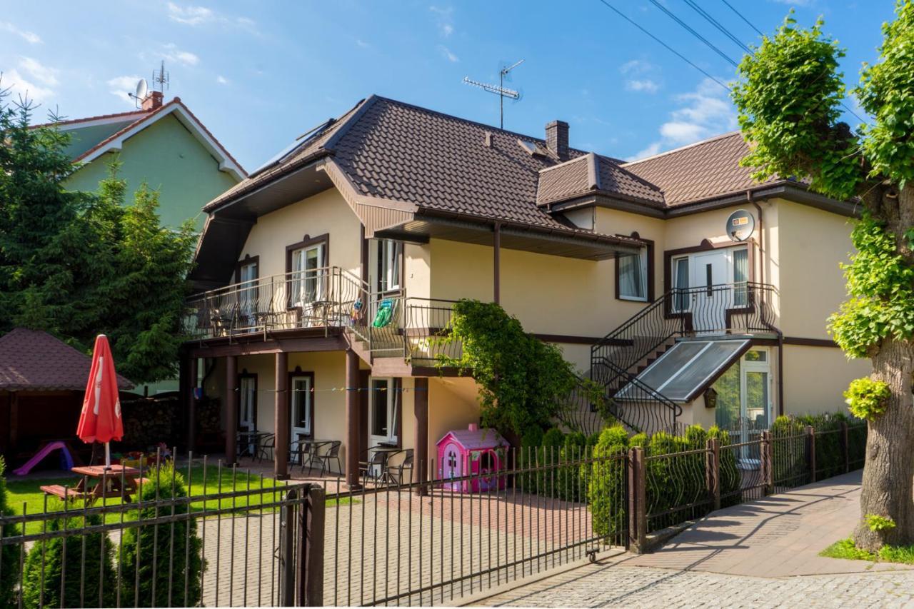 Apartamento Donata Rewal Exterior foto